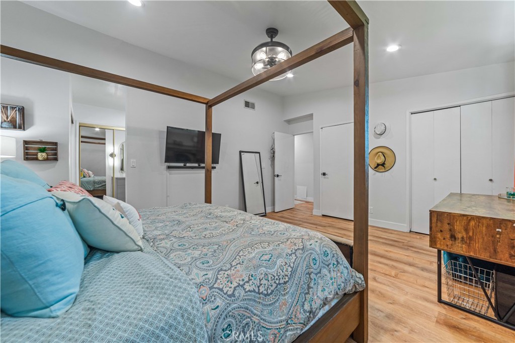 1910 Grant Ave 4