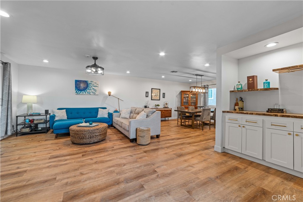 1910 Grant Ave 4