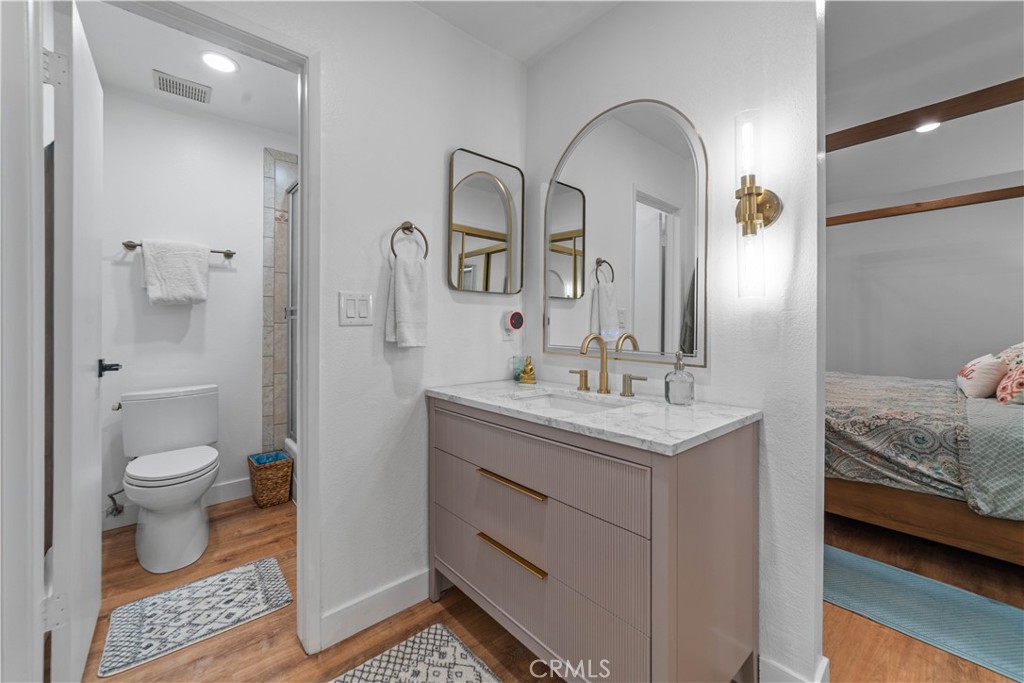 1910 Grant Ave 4
