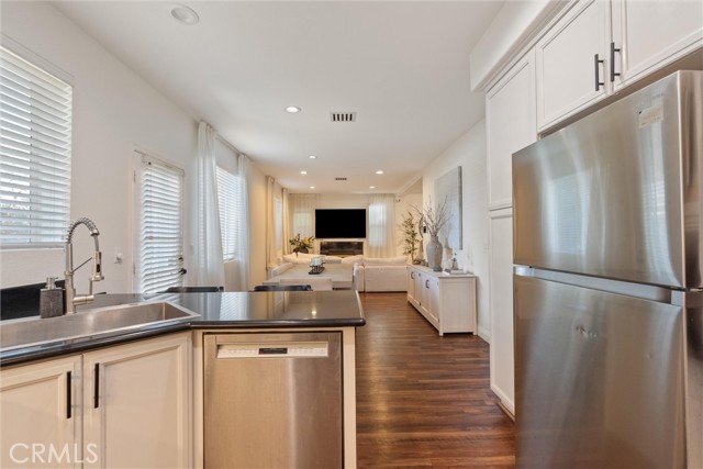 5616 Etiwanda AVE Unit: 6