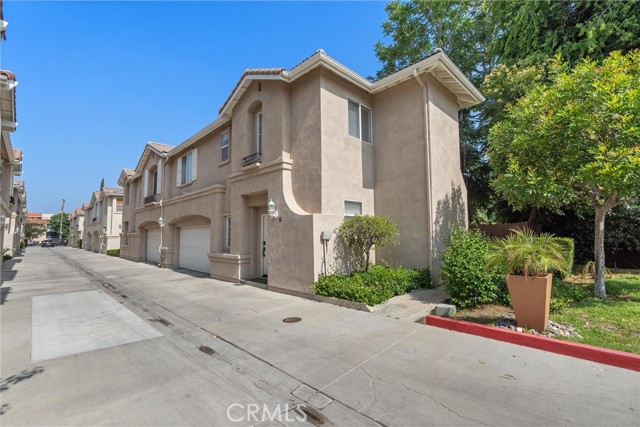 5616 Etiwanda AVE Unit: 6