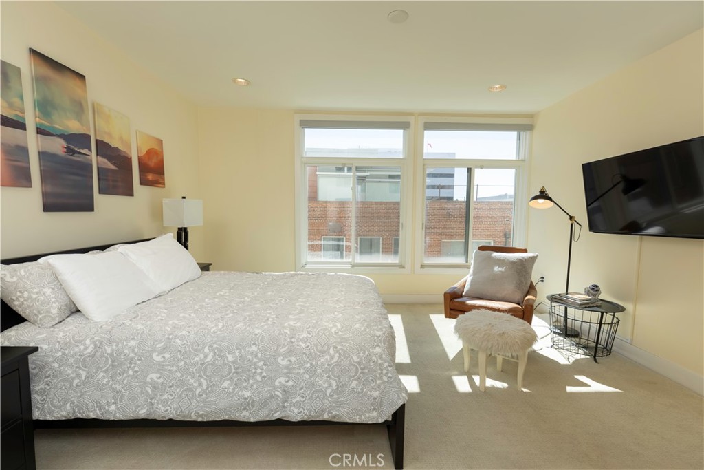 133 S Los Robles Avenue 408