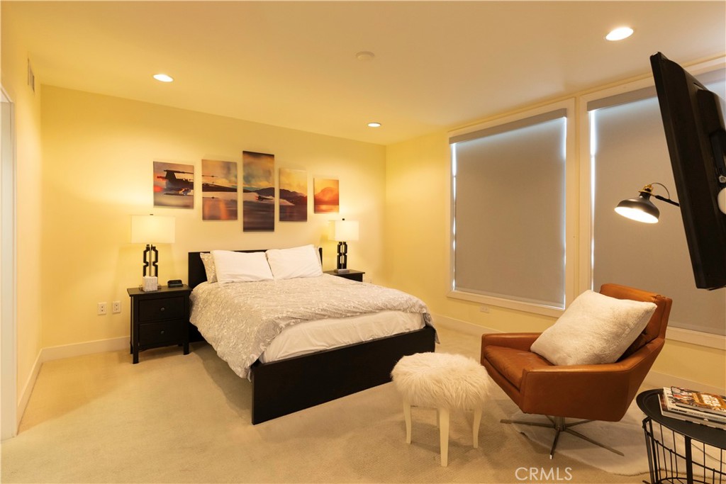 133 S Los Robles Avenue 408