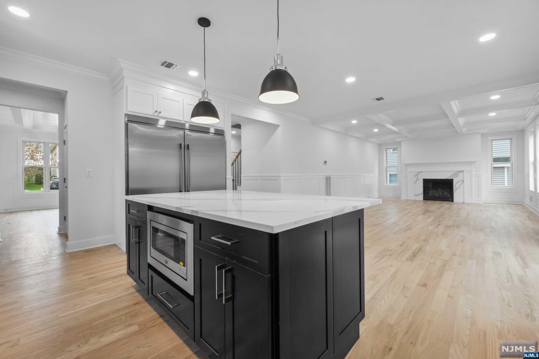 79 Hallberg Avenue