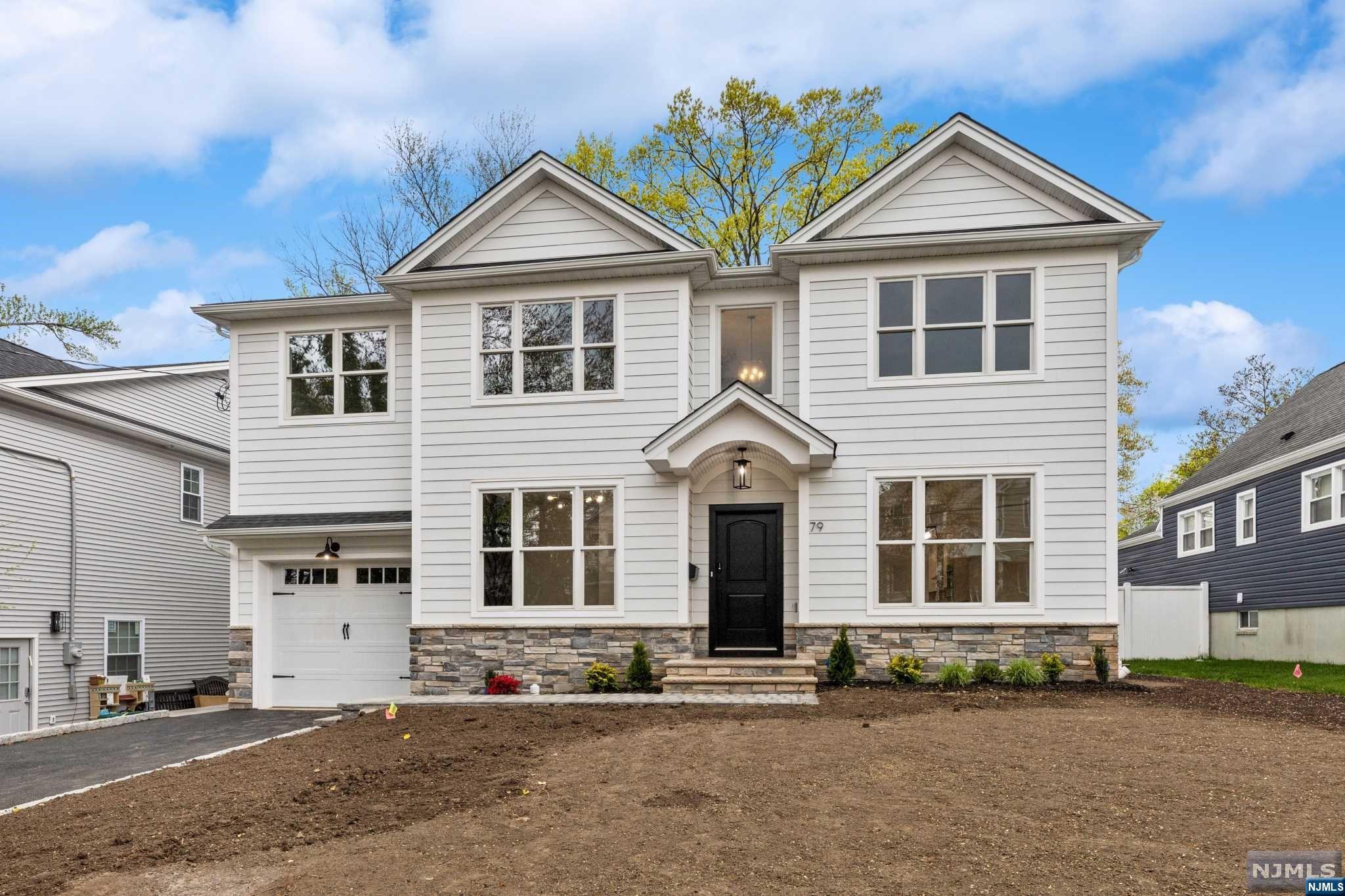 79 Hallberg Avenue