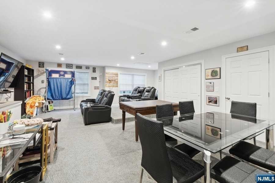 72 Harriet Avenue