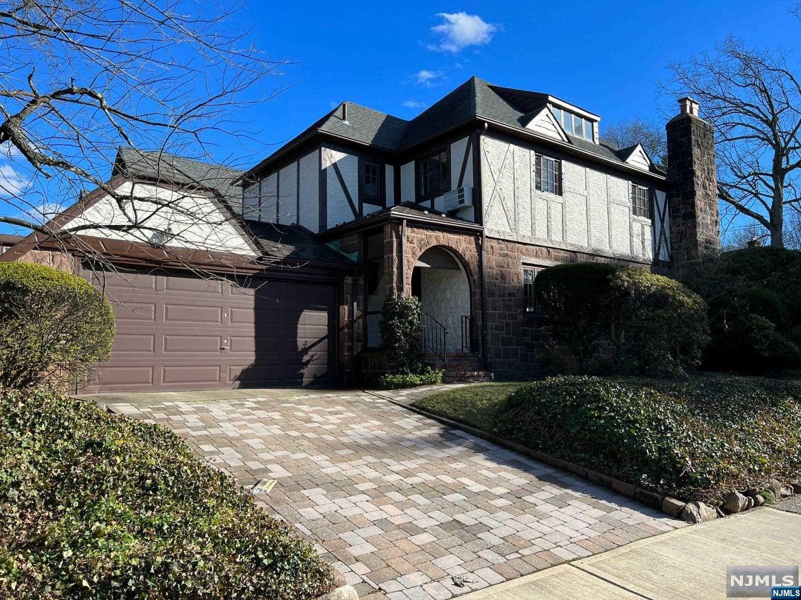 573 Standish Road