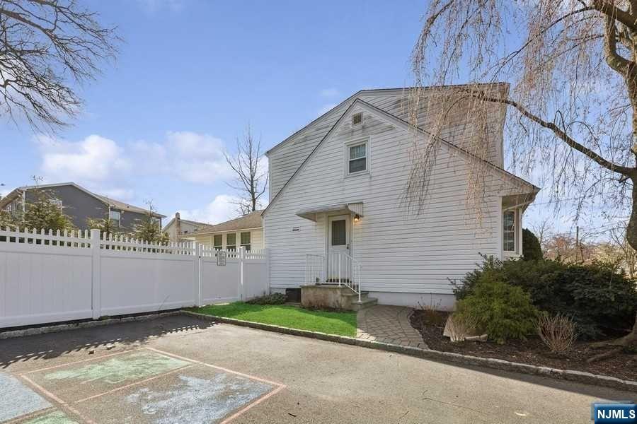 1111 Korfitsen Road