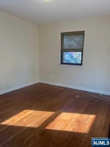 911 Road 1F
