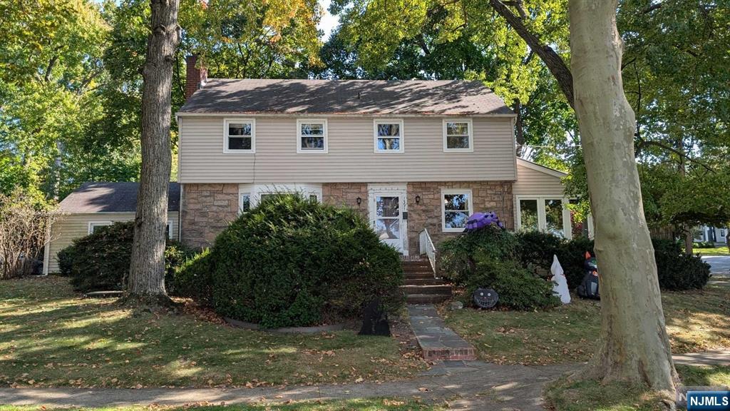 1391 Somerset Gate