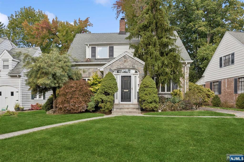 561 Northumberland Road