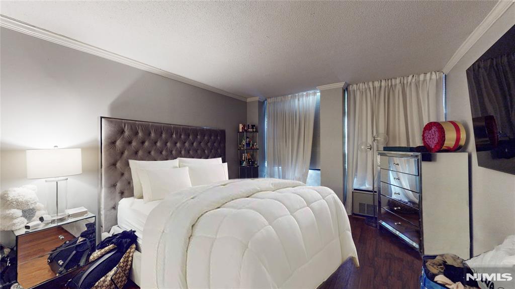 200 Winston Drive 418