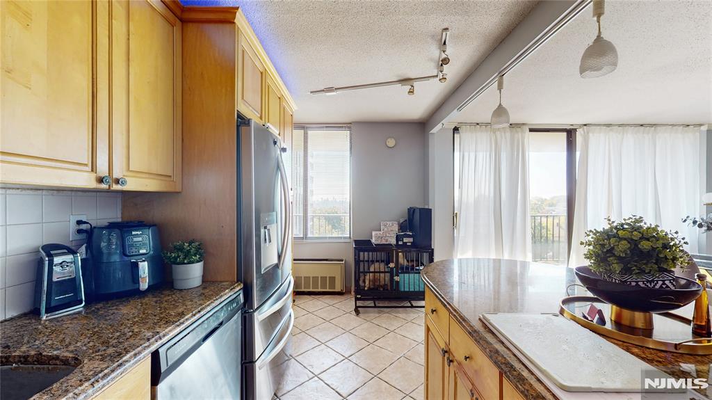 200 Winston Drive 418