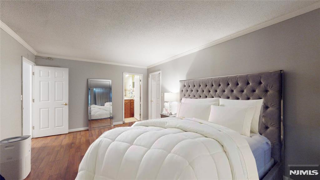 200 Winston Drive 418