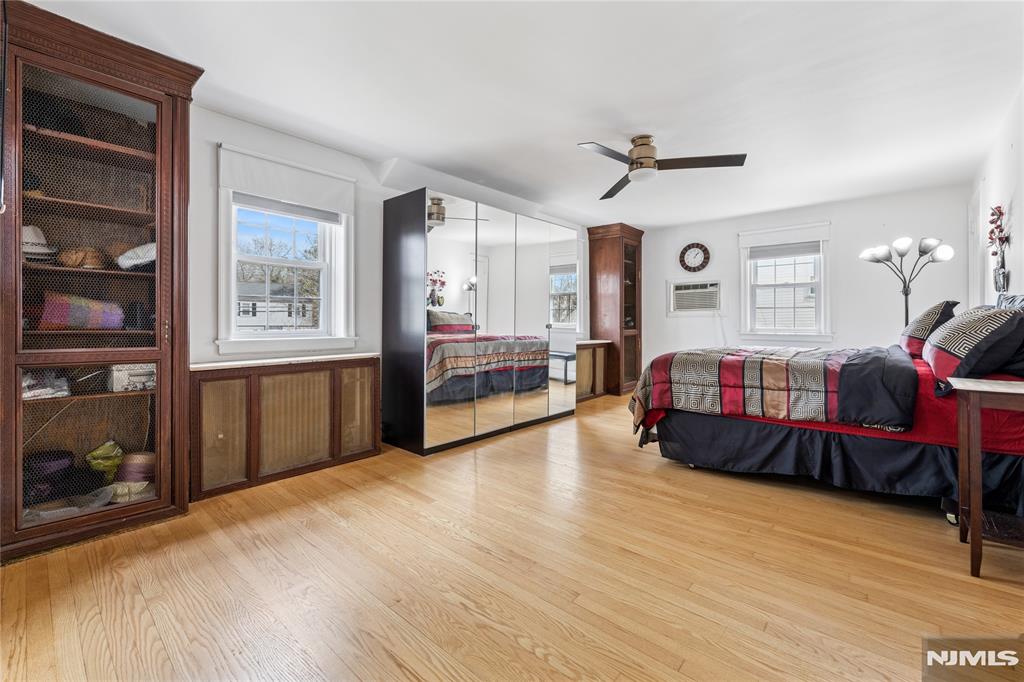 1372 River Road