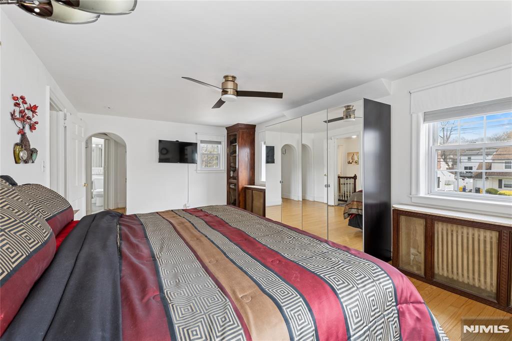1372 River Road