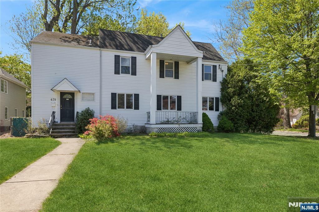 478 W Englewood Avenue
