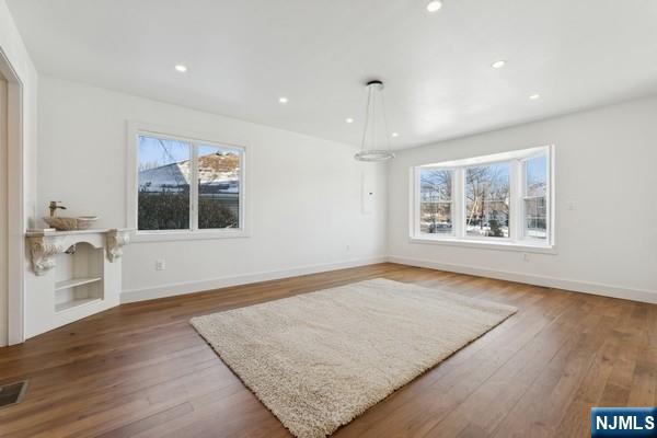 99 Greenwich Drive