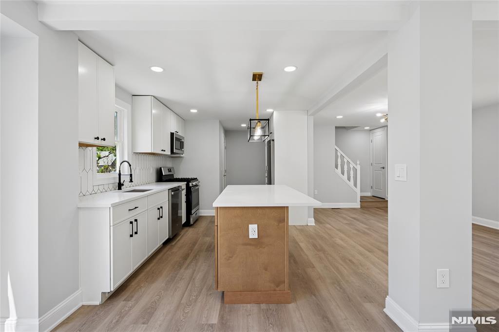 12 Armory Place