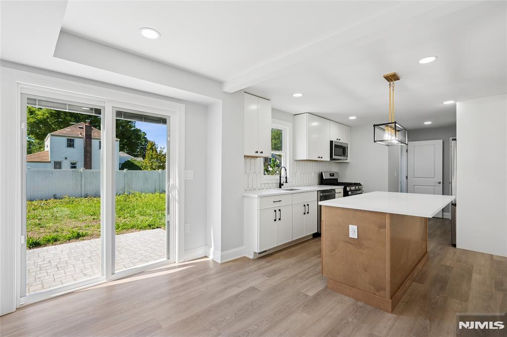 12 Armory Place