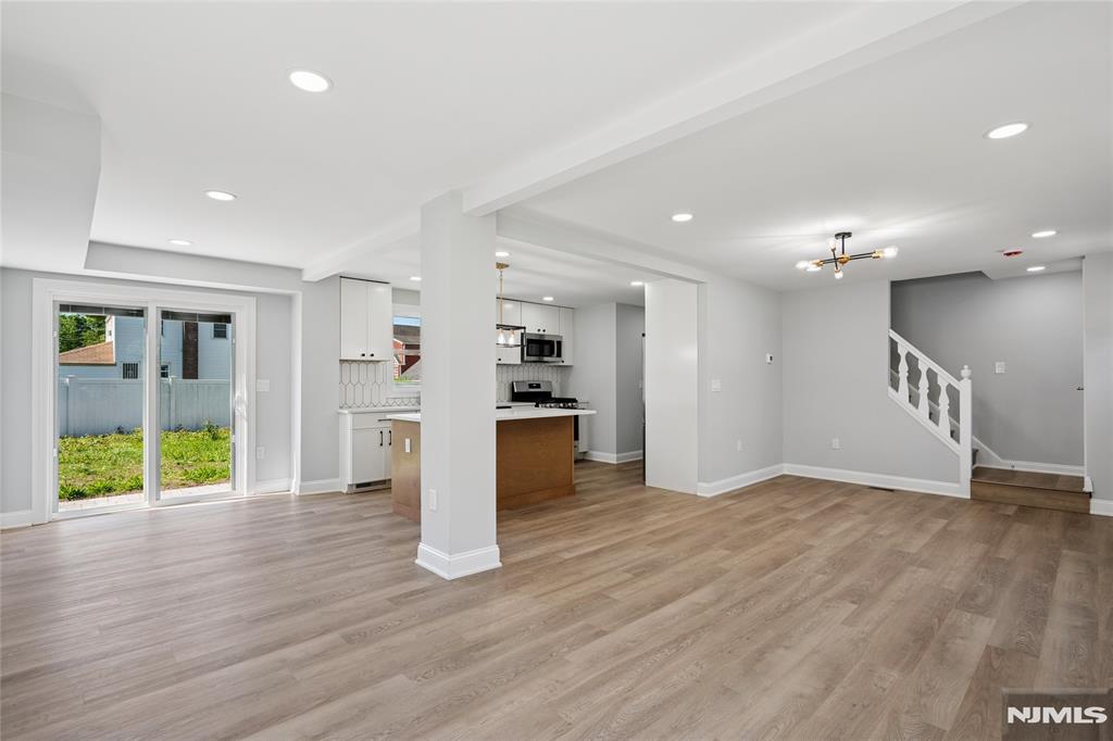 12 Armory Place