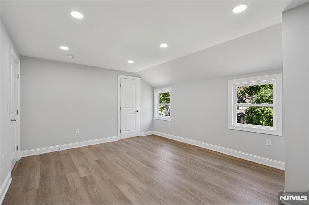 12 Armory Place