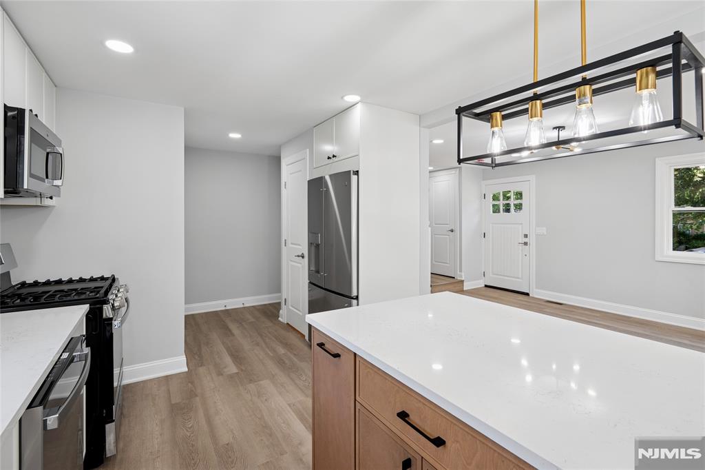 12 Armory Place