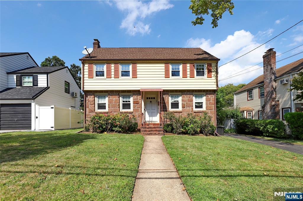 111 Van Buren Avenue