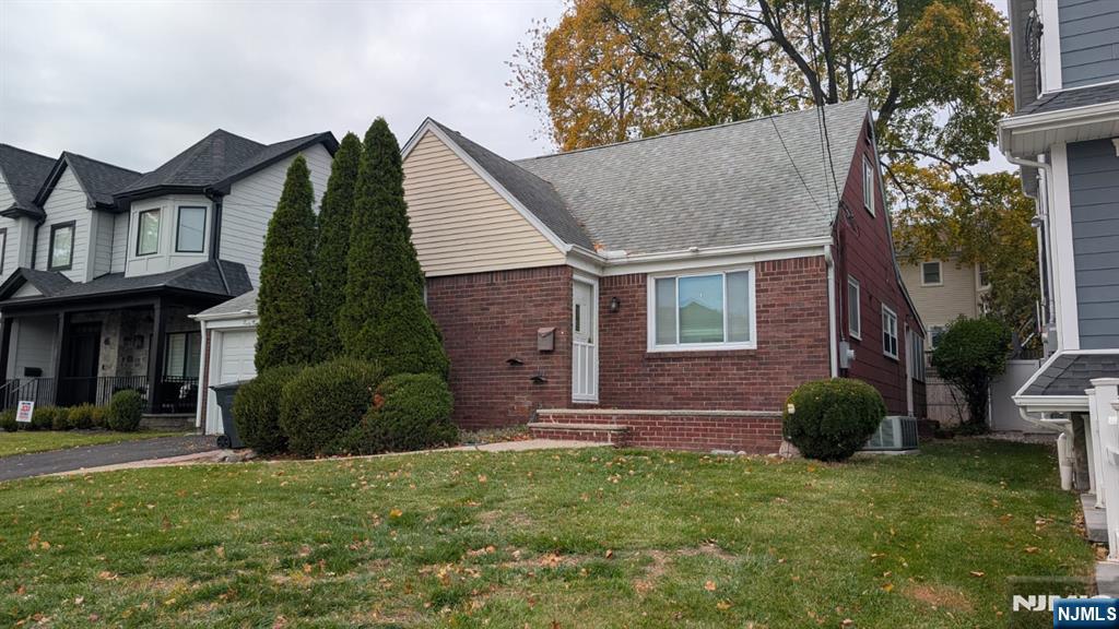 42 Sylvamdur Avenue