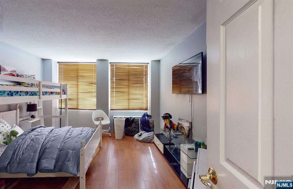 200 Winston Drive 418