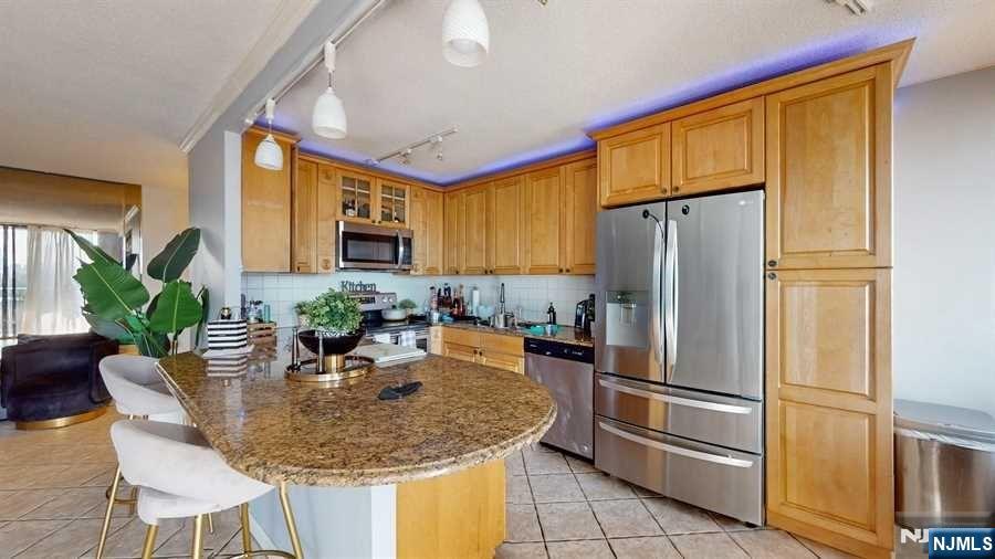 200 Winston Drive 418