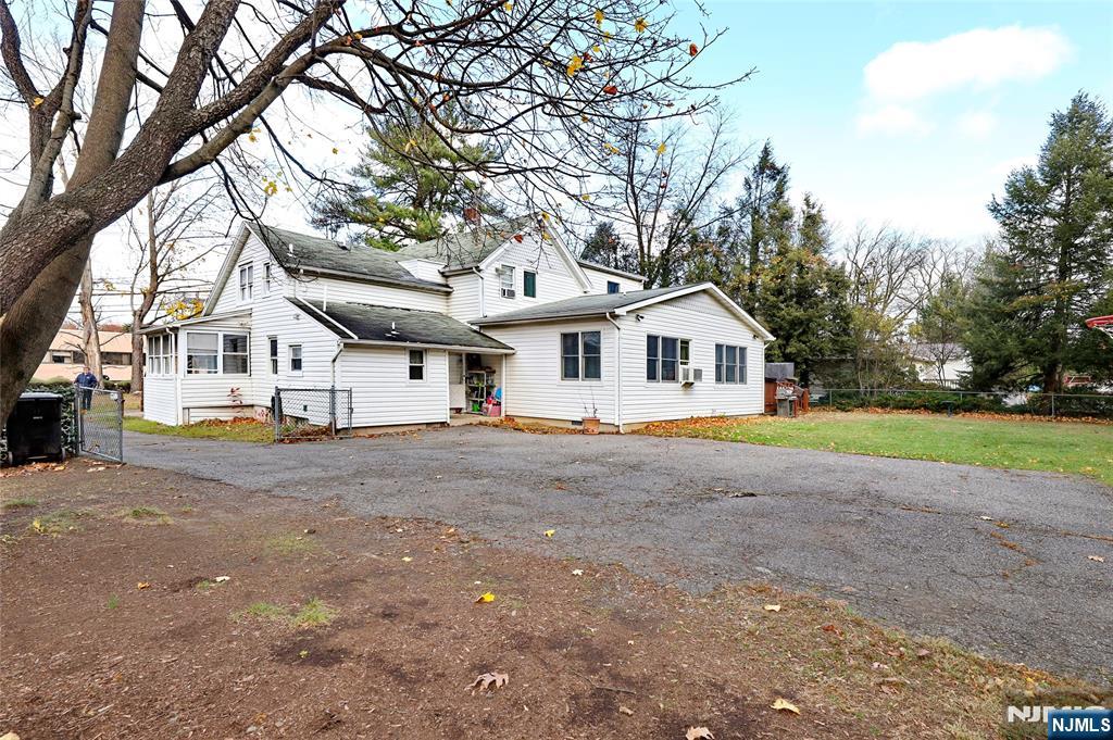 300 Spring Valley Road