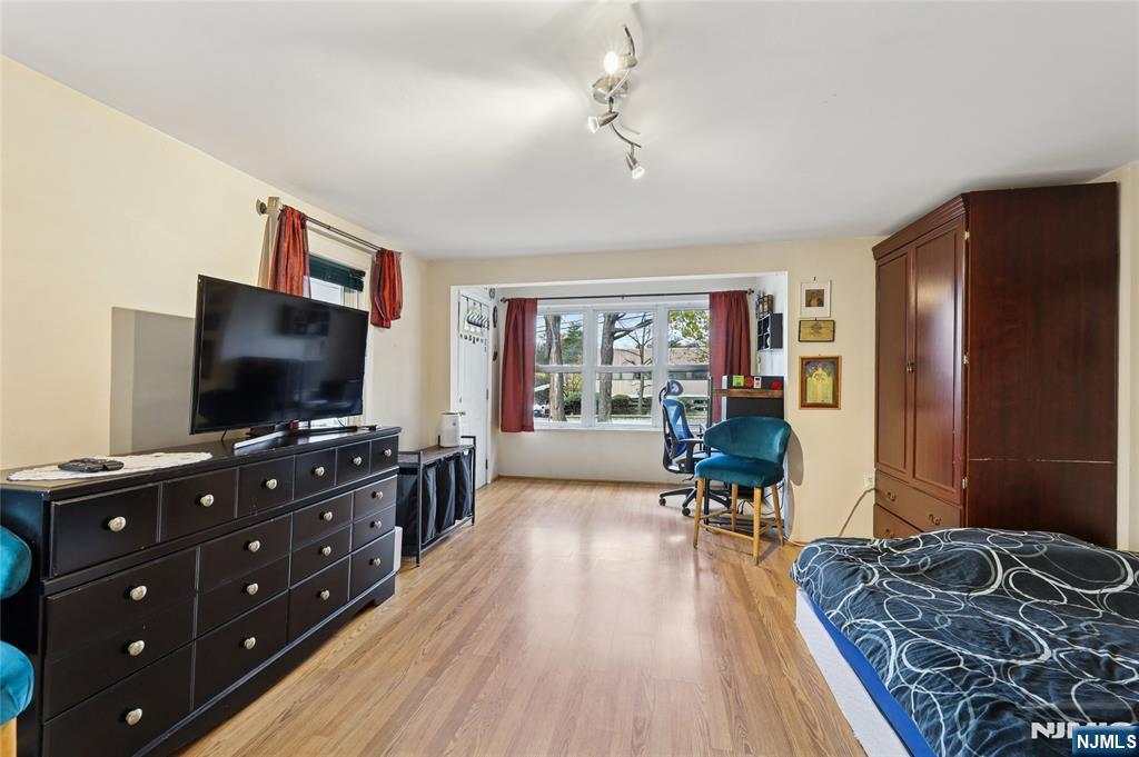 300 Spring Valley Road