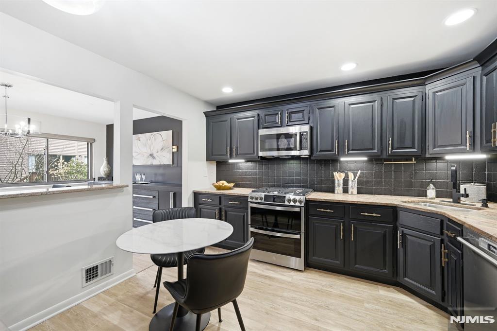 175 Winchester Court