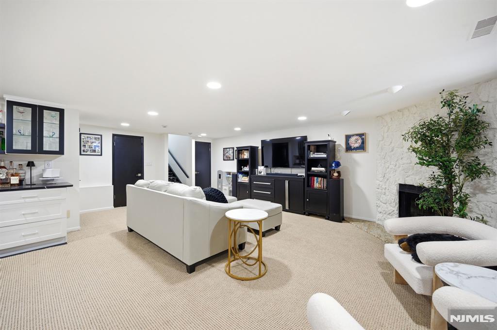 175 Winchester Court