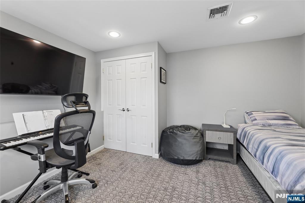 1073 Allessandrini Avenue