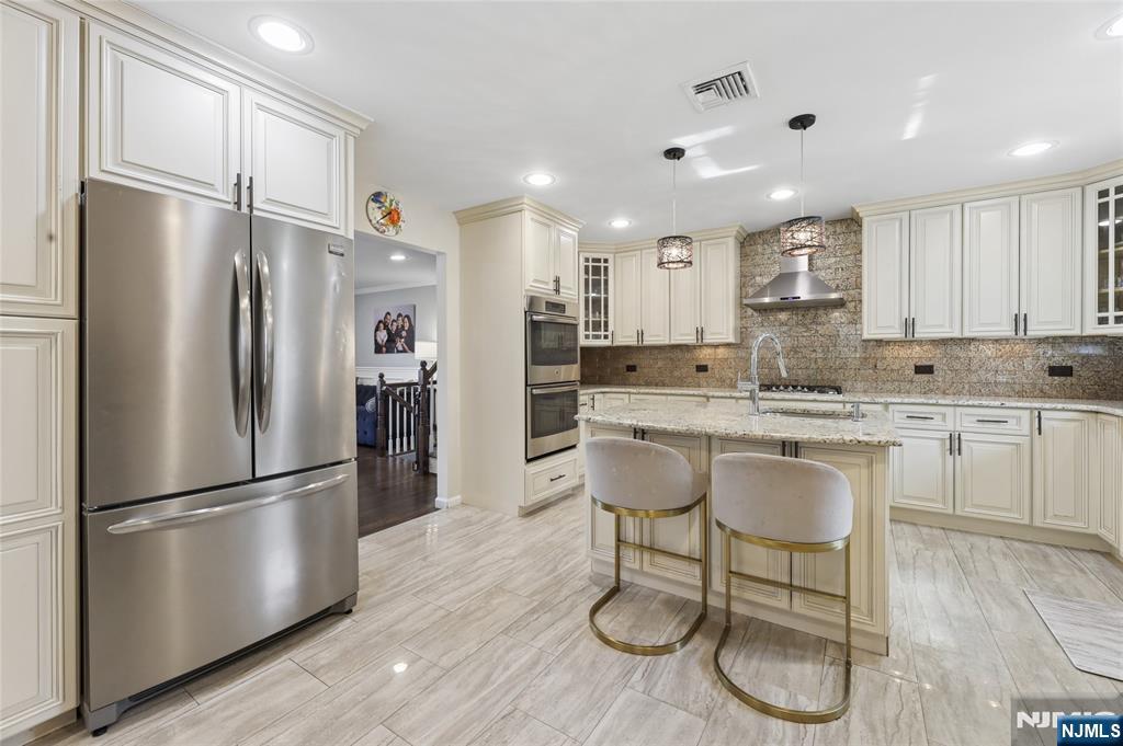 1073 Allessandrini Avenue