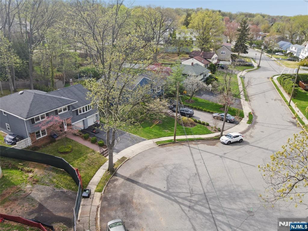 1073 Allessandrini Avenue