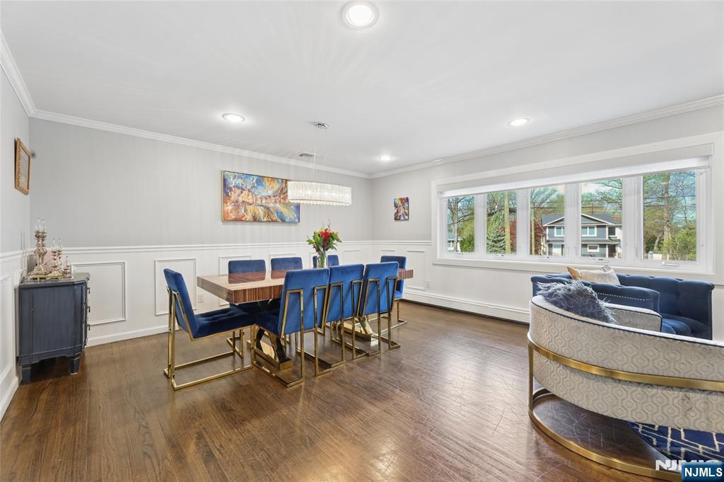 1073 Allessandrini Avenue