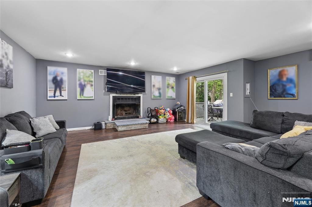 97 Jasper Avenue