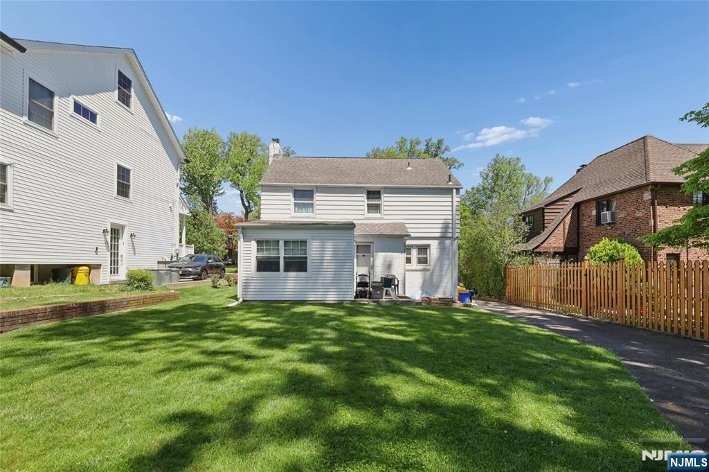 290 Winthrop Road