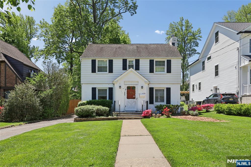 290 Winthrop Road