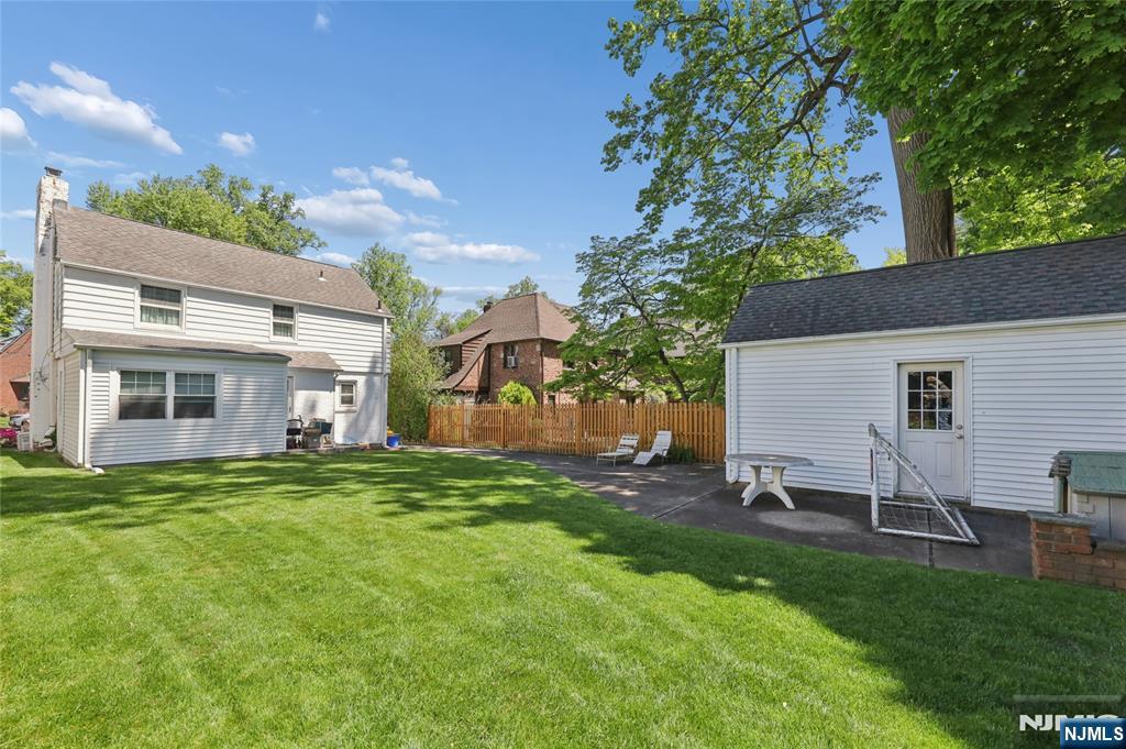 290 Winthrop Road