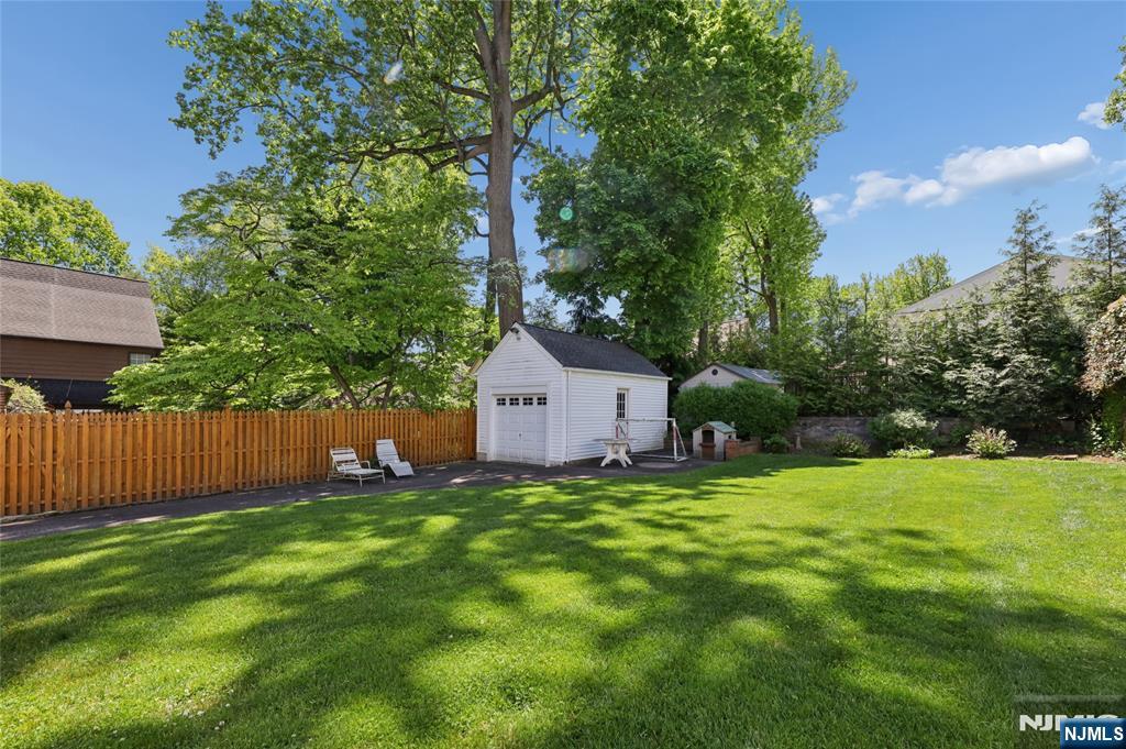 290 Winthrop Road