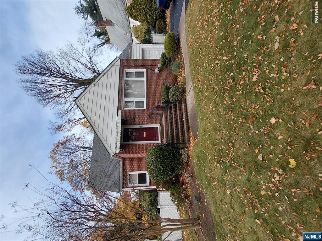 850 Broad Street