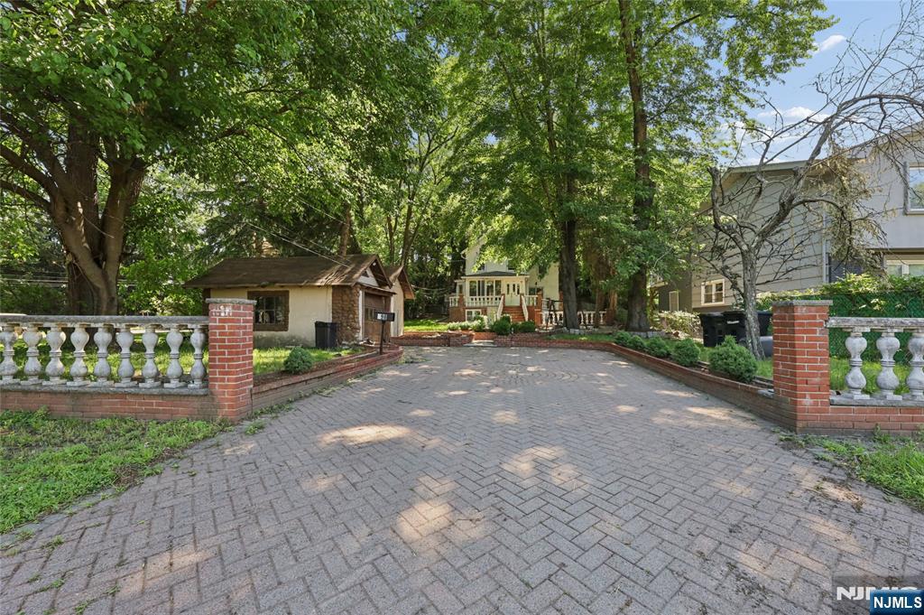 796 Old Newbridge Road