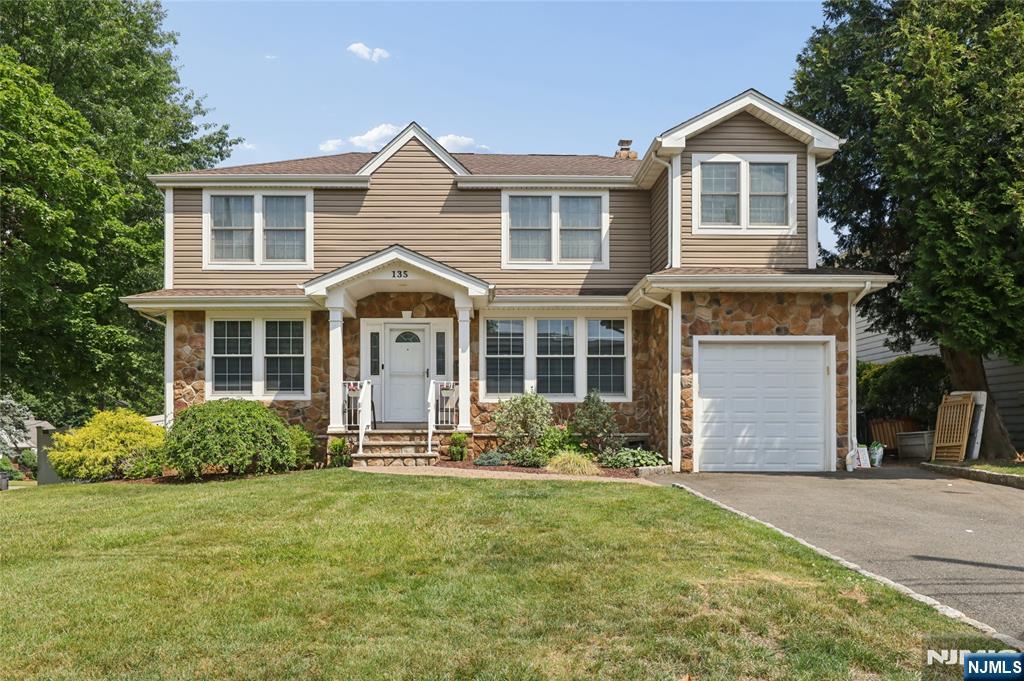 135 Rector Court