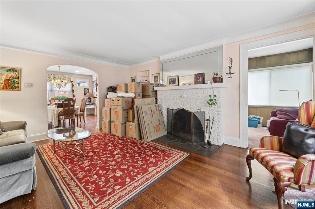 936 Red Road