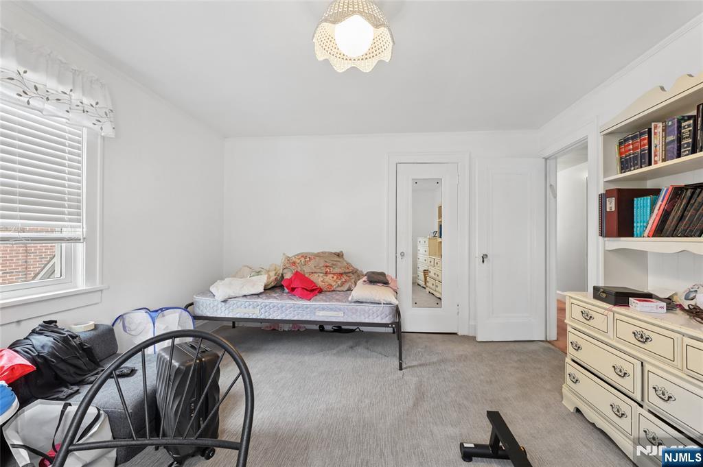 936 Red Road
