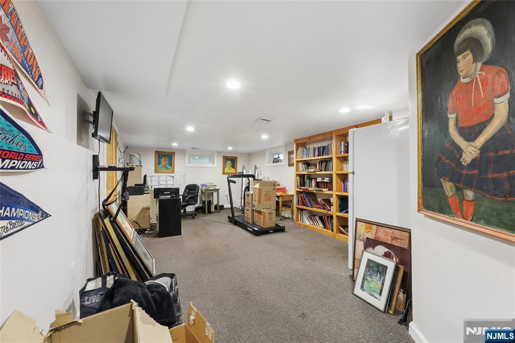 936 Red Road